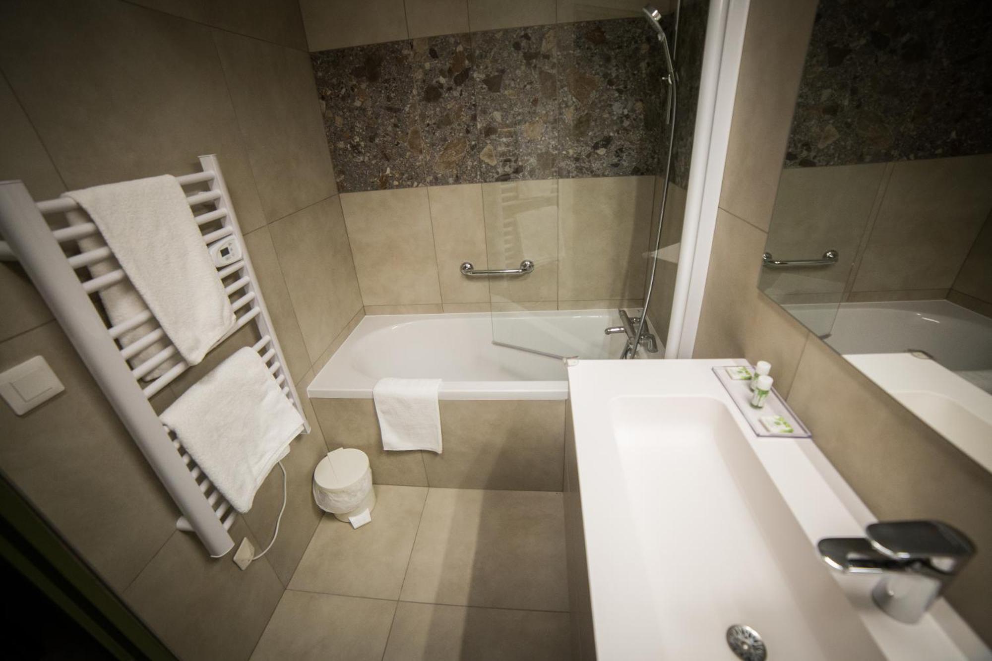 Le Catinat Fleuri Hotel Guillestre Ngoại thất bức ảnh